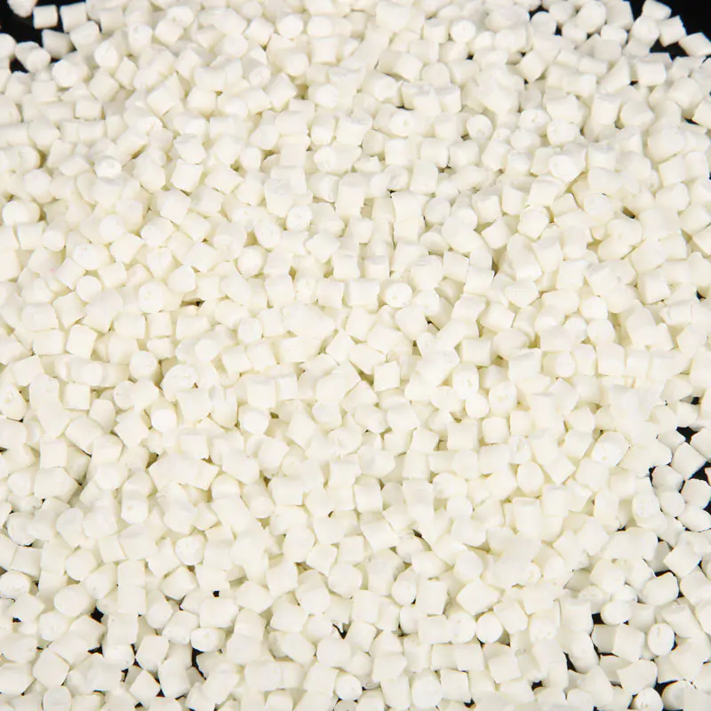 Quelle est la différence entre les plastiques bio-basés et les plastiques traditionnels?